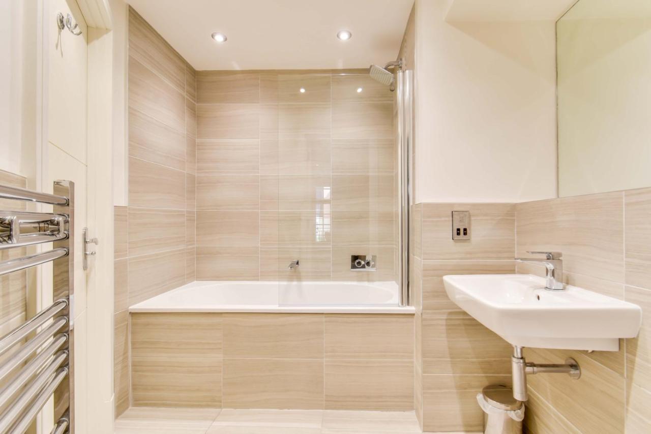 The Butler Suite York Esterno foto